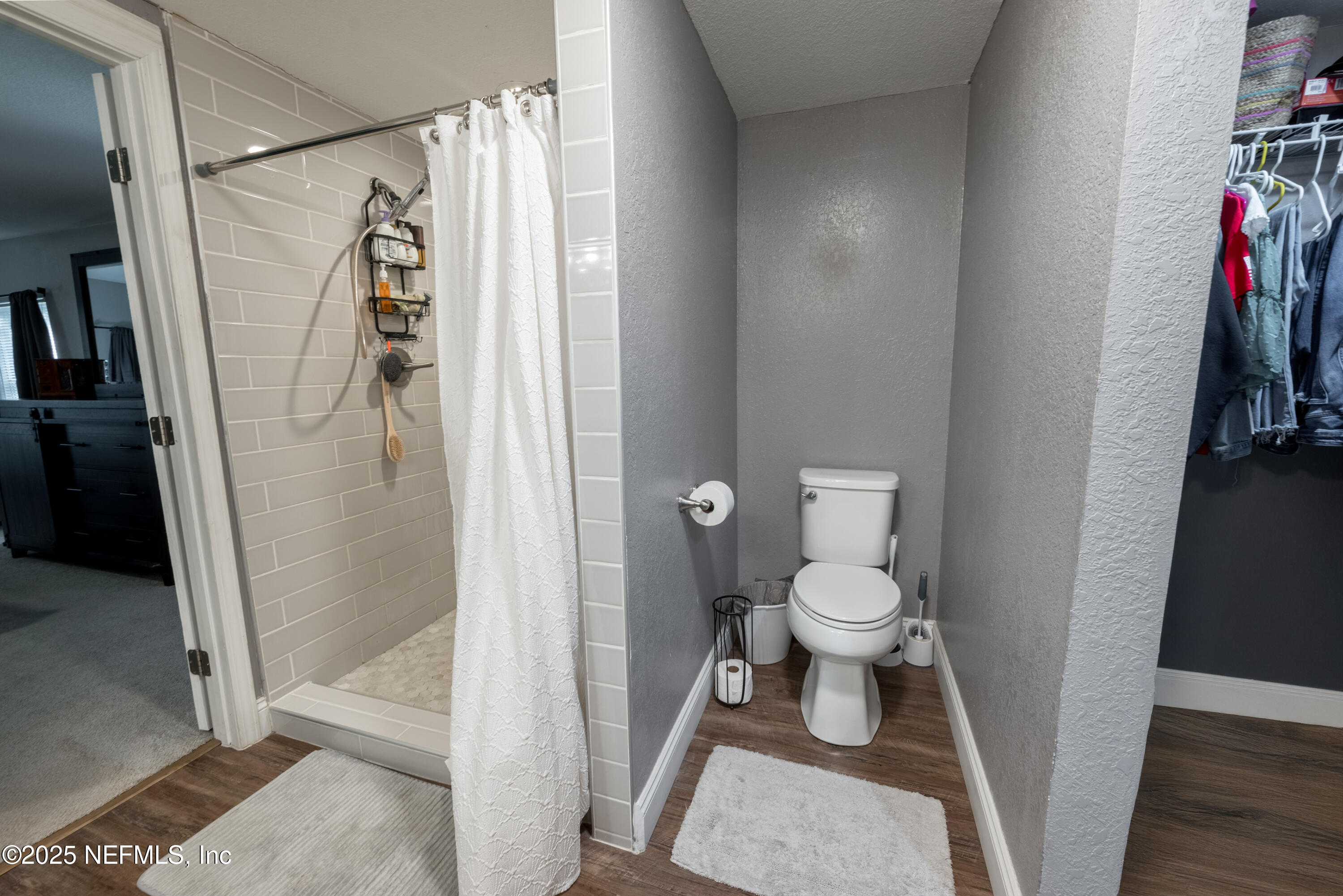 14041 Southeast 100a Road, Unit COUNTY Starke, FL 32091 - Photo 18 of 27 Owner bath