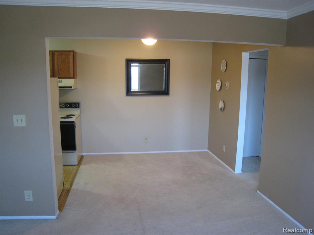 803 Plate Street, Unit 207 Rochester, MI 48307 - Photo 8 of 15