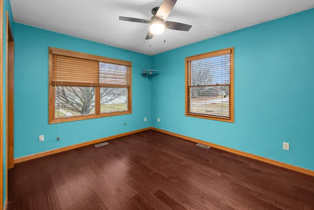 $310,000 | 2916 44th Street, Moline, IL 61265