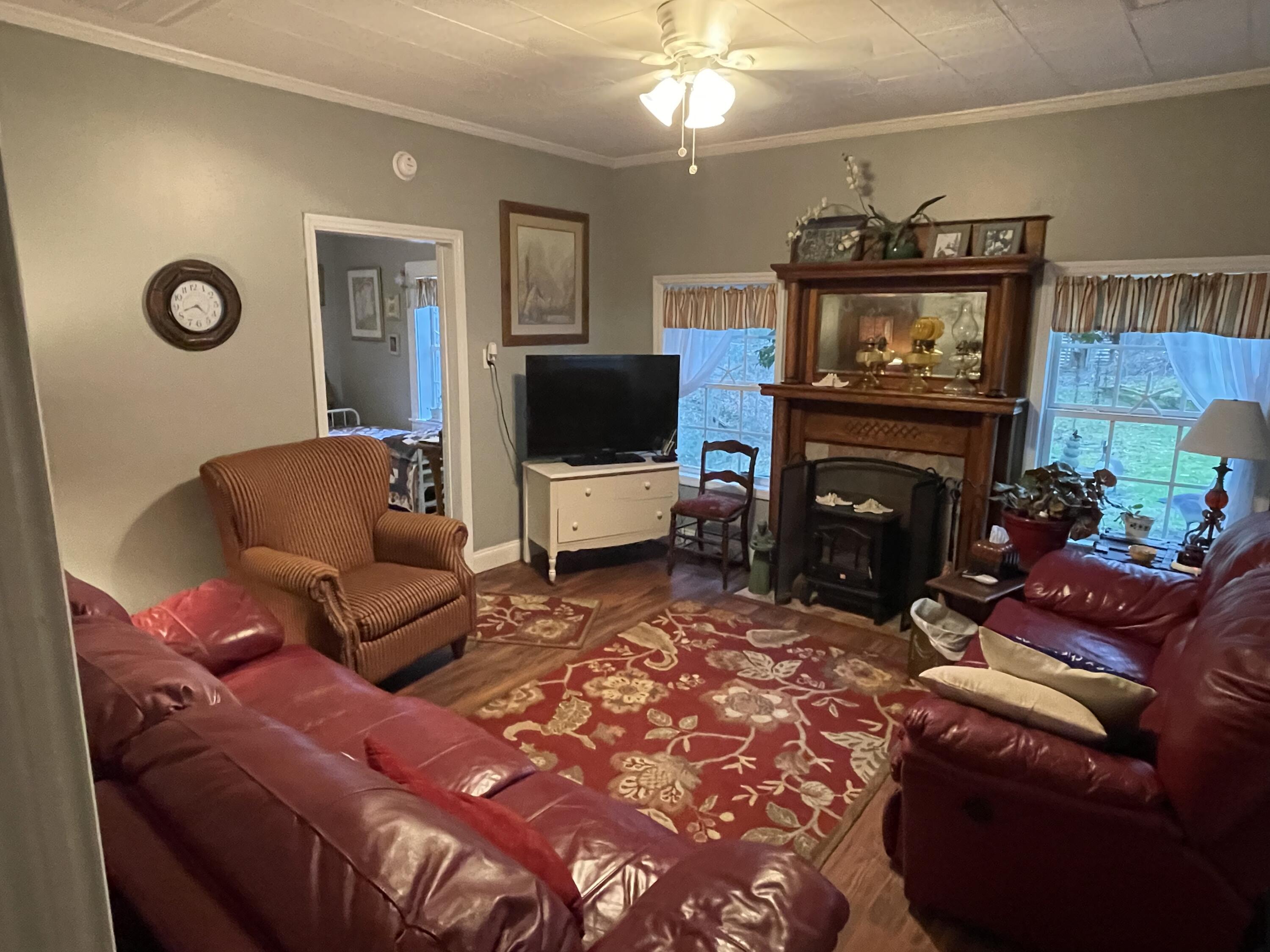 113 Dripping Springs Road LaFayette, GA 30728 - Photo 19 of 48 6D5D88FD-6553-4CA9-B920-A1643772E35C