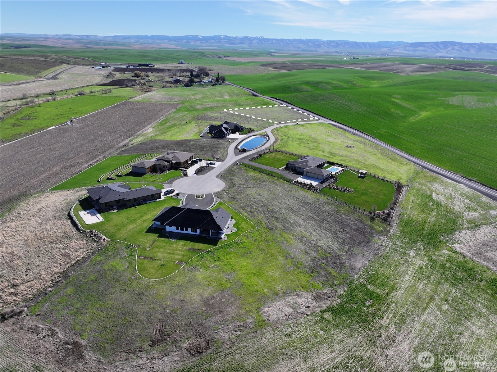 16 Bergevin Springs Road Walla Walla, WA 99362 - Photo 13 of 14 a view of a garden with an outdoor space
