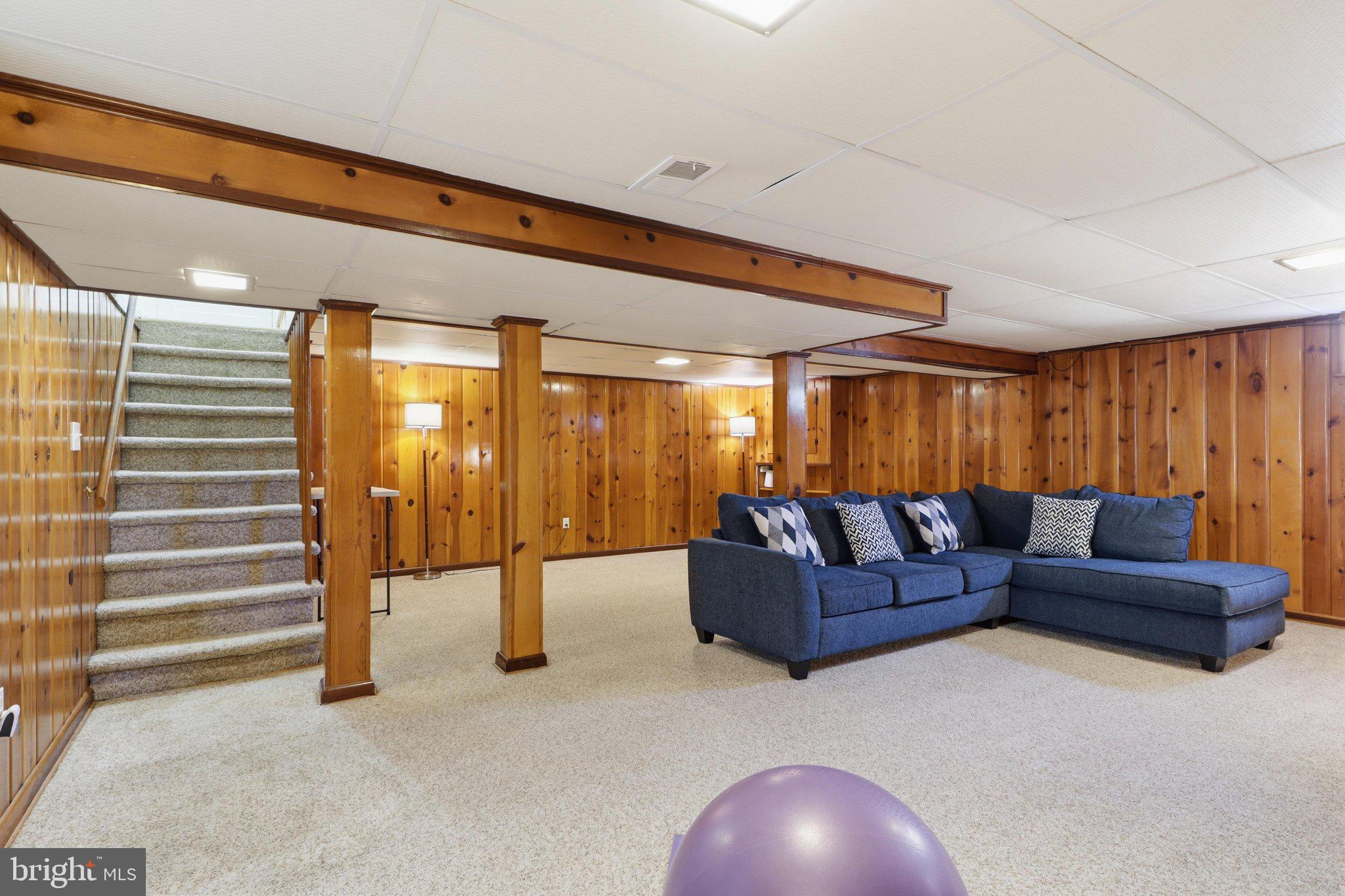 908 Gabel Street Silver Spring, MD 20901 - Photo 18 of 39 Embassy Sized Den