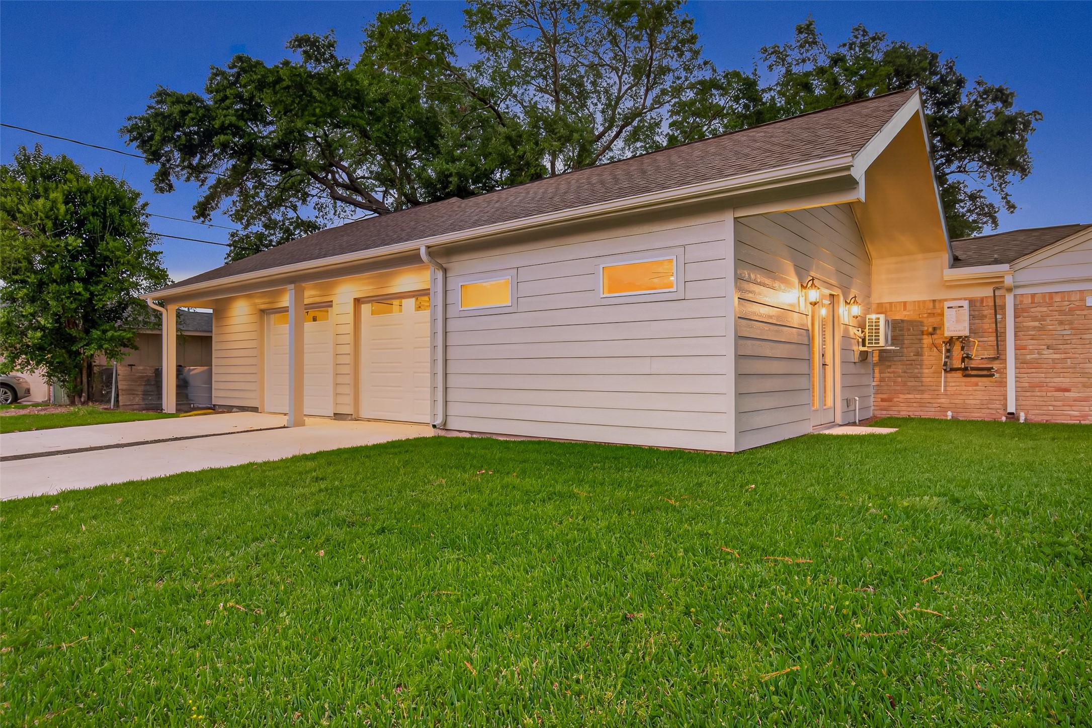 5638 Sanford Road Houston, TX 77096 - Photo 32 of 41 This stunning new construction offers a custom-built garage with bonus flex space, perfect for a home gym, workshop, or studio.