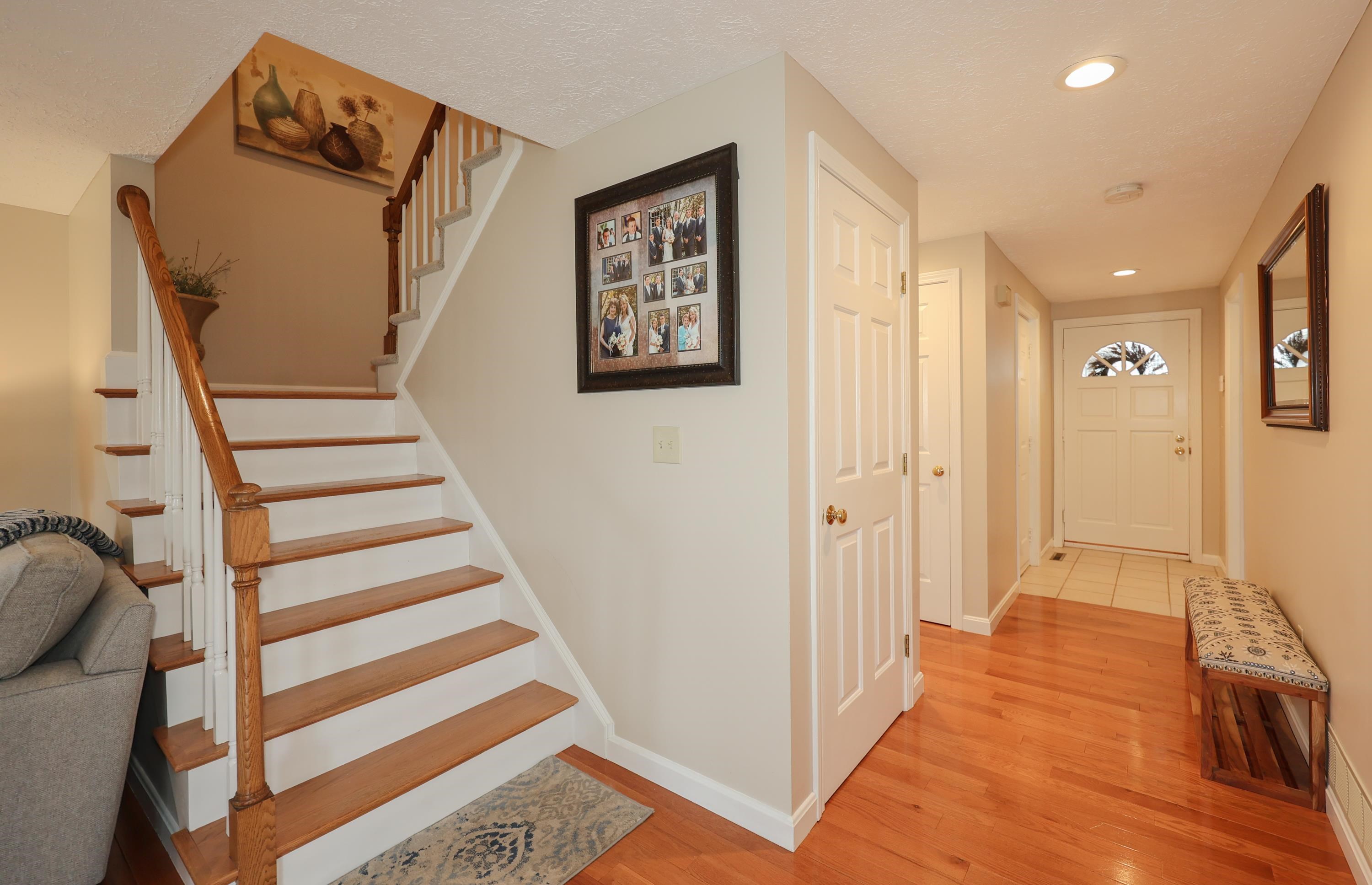 378 Winding Pond Road Londonderry, NH 03053 - Photo 6 of 46