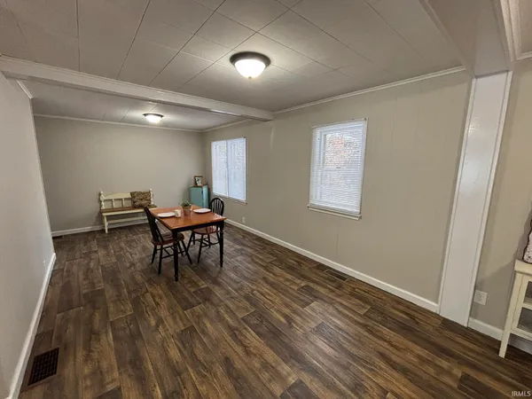 $162,000 | 704 North 9th Street, Vincennes, IN 47591