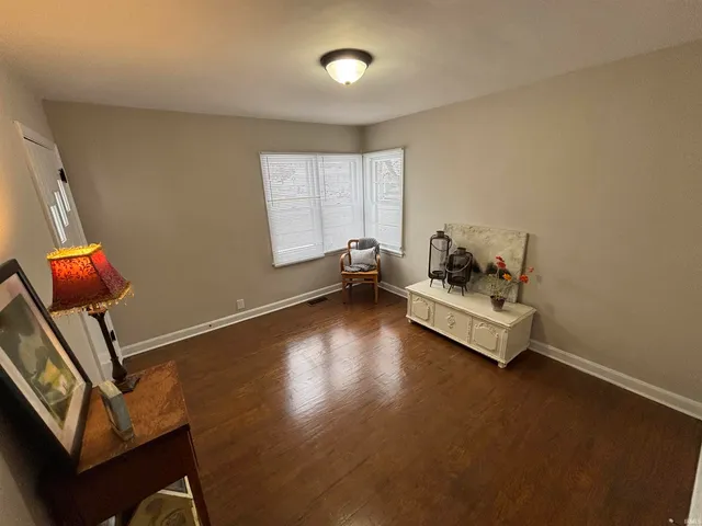 $179,900 | 704 North 9th Street, Vincennes, IN 47591