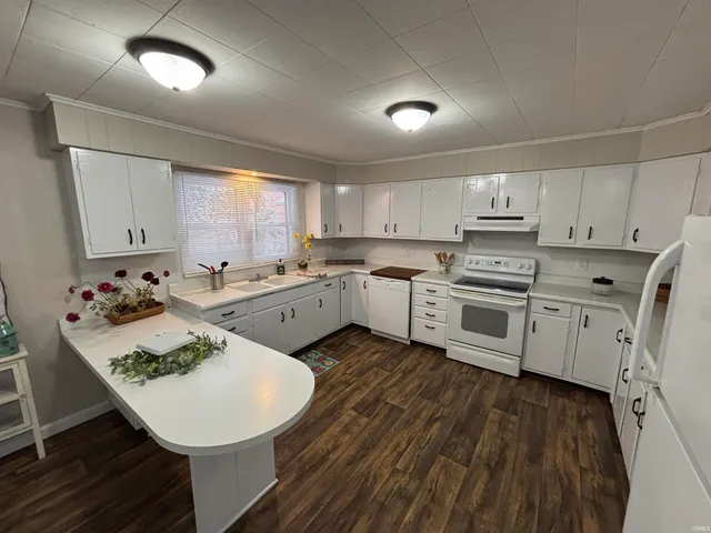 $179,900 | 704 North 9th Street, Vincennes, IN 47591