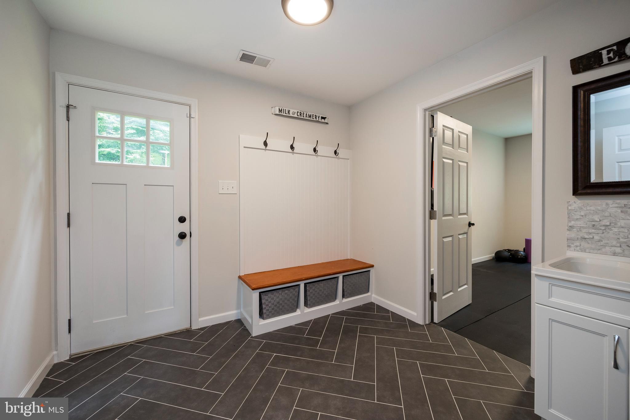 475 Corner Ketch Road Downingtown, PA 19335 - Photo 24 of 57 Mudroom