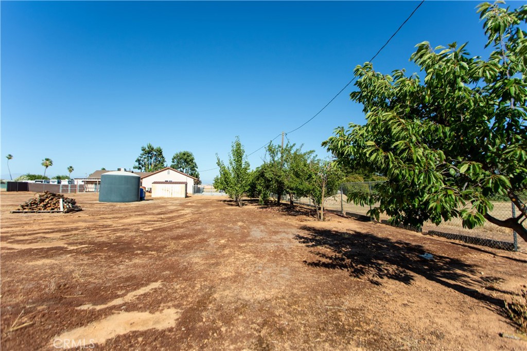 14304 Huntington Road Madera, CA 93636 - Photo 38 of 44