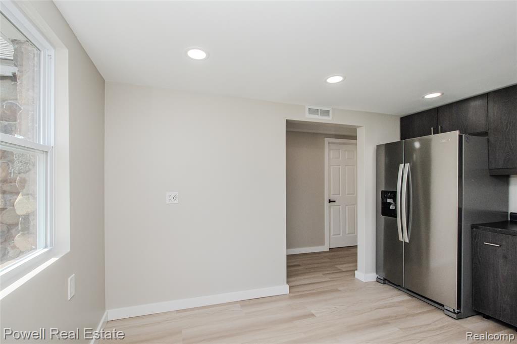 4118 Griswold Road Port Huron, MI 48060 - Photo 25 of 43