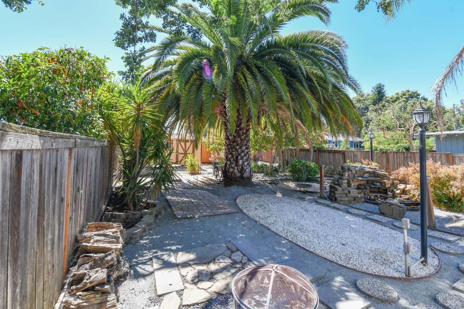 1215 Rutledge Avenue Santa Rosa, CA 95404 - Photo 6 of 28