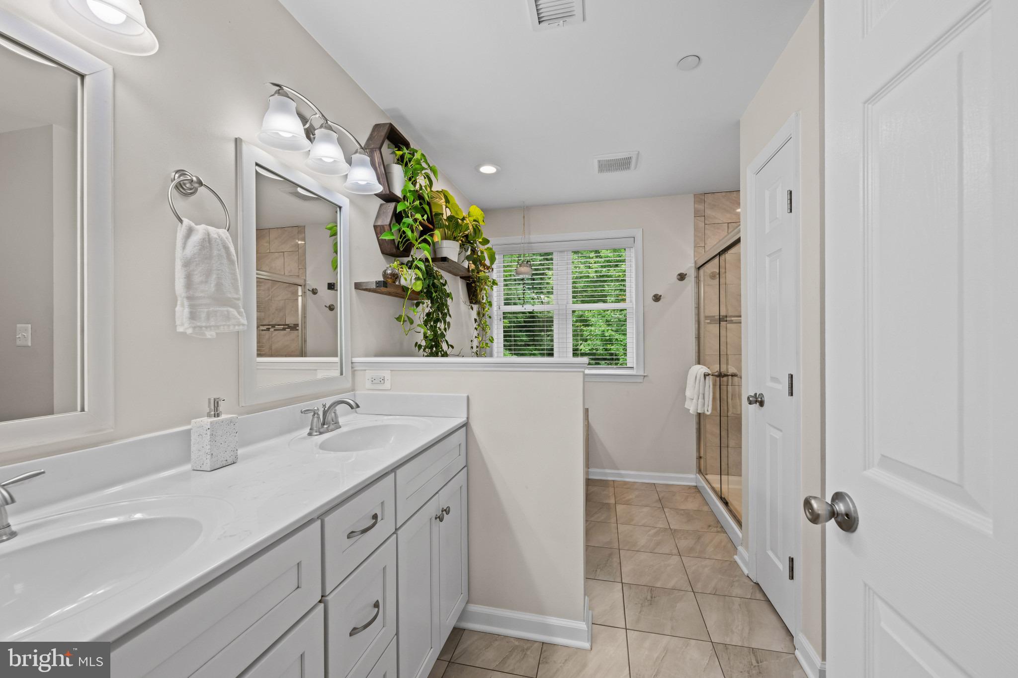 7631 Old Columbia Road Laurel, MD 20723 - Photo 28 of 62 Primary bathroom