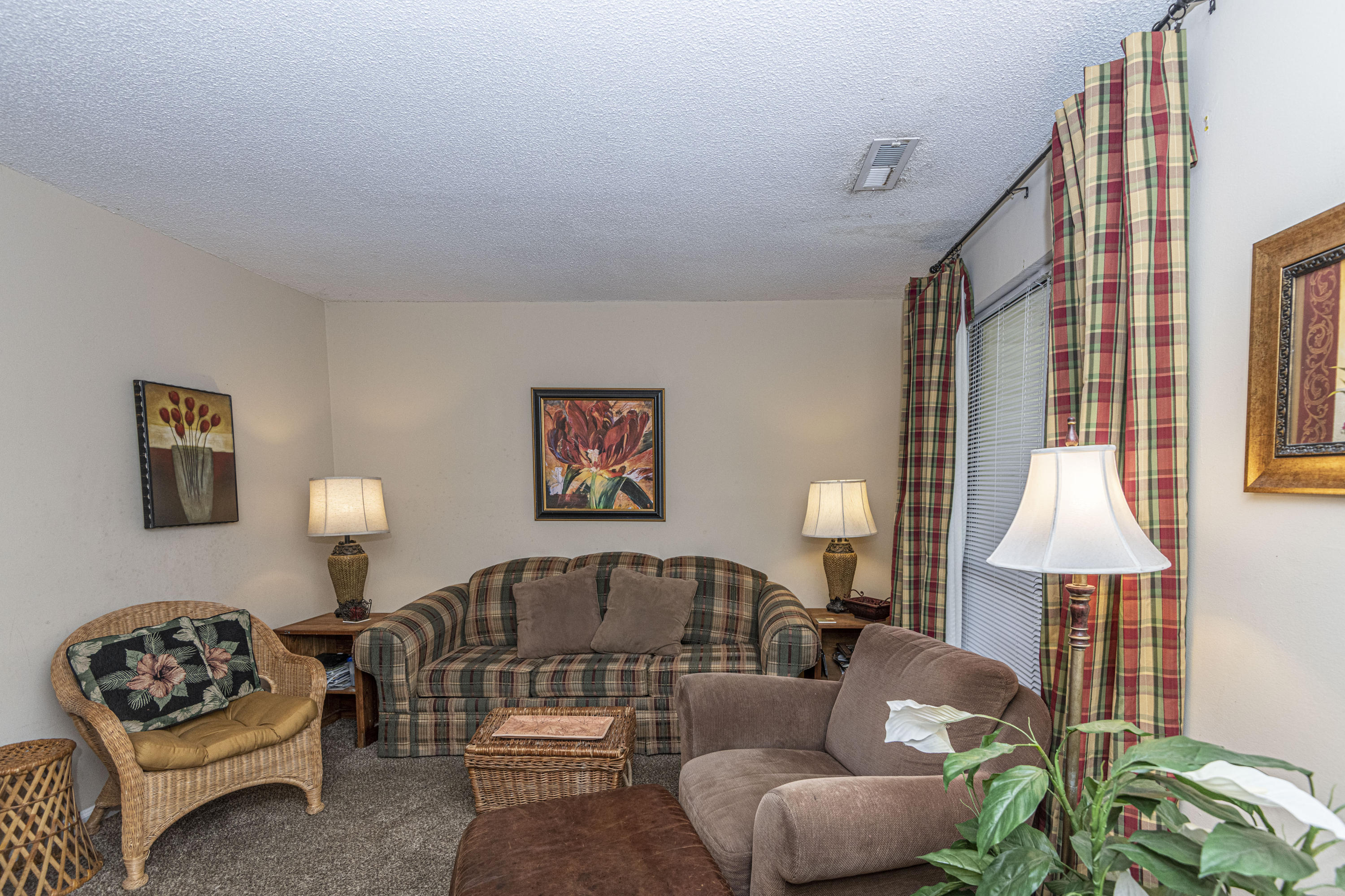1426 Camp Road, Unit A Charleston, SC 29412 - Photo 4 of 23 Living Room