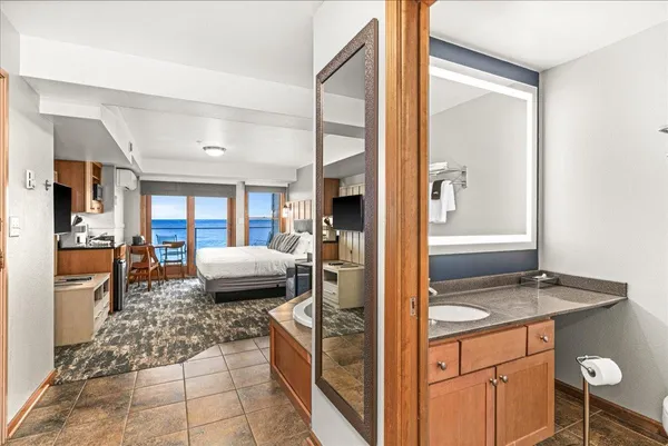 $337,500 | 2100 East Water Street, Unit W307, Duluth, MN 55812