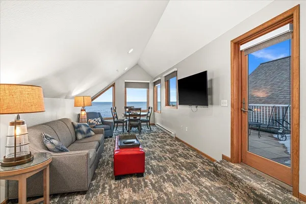 $337,500 | 2100 East Water Street, Unit W307, Duluth, MN 55812