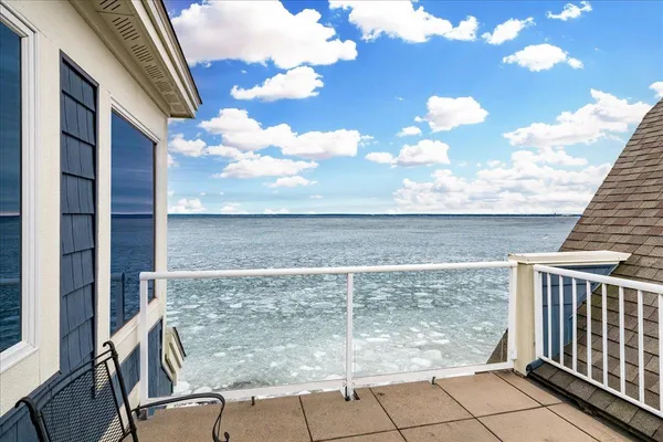 $337,500 | 2100 East Water Street, Unit W307, Duluth, MN 55812