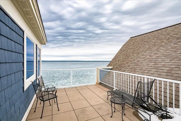 $337,500 | 2100 East Water Street, Unit W307, Duluth, MN 55812