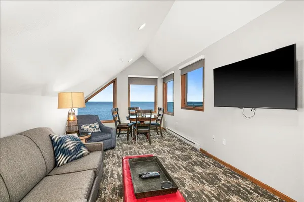 $337,500 | 2100 East Water Street, Unit W307, Duluth, MN 55812