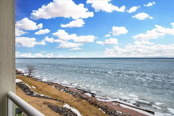 $337,500 | 2100 East Water Street, Unit W307, Duluth, MN 55812