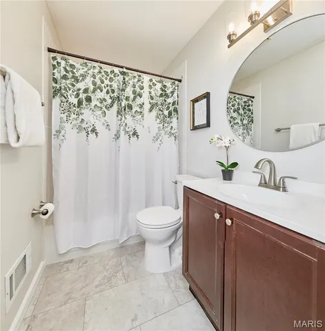 $269,900 | 85 Country Life Drive, O'Fallon, MO 63366