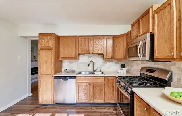 $269,900 | 85 Country Life Drive, O'Fallon, MO 63366