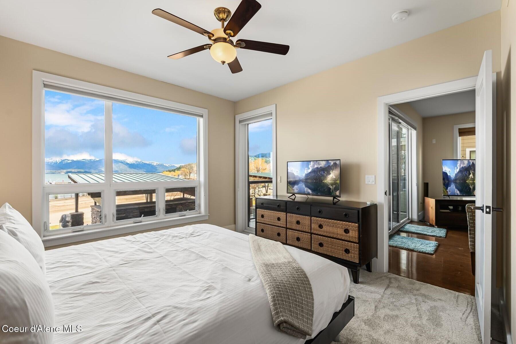 412 Sandpoint Avenue, Unit 131 Sandpoint, ID 83864 - Photo 15 of 36 Master Suite