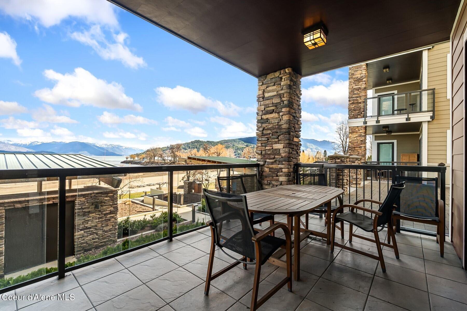 412 Sandpoint Avenue, Unit 131 Sandpoint, ID 83864 - Photo 5 of 36 Lanai