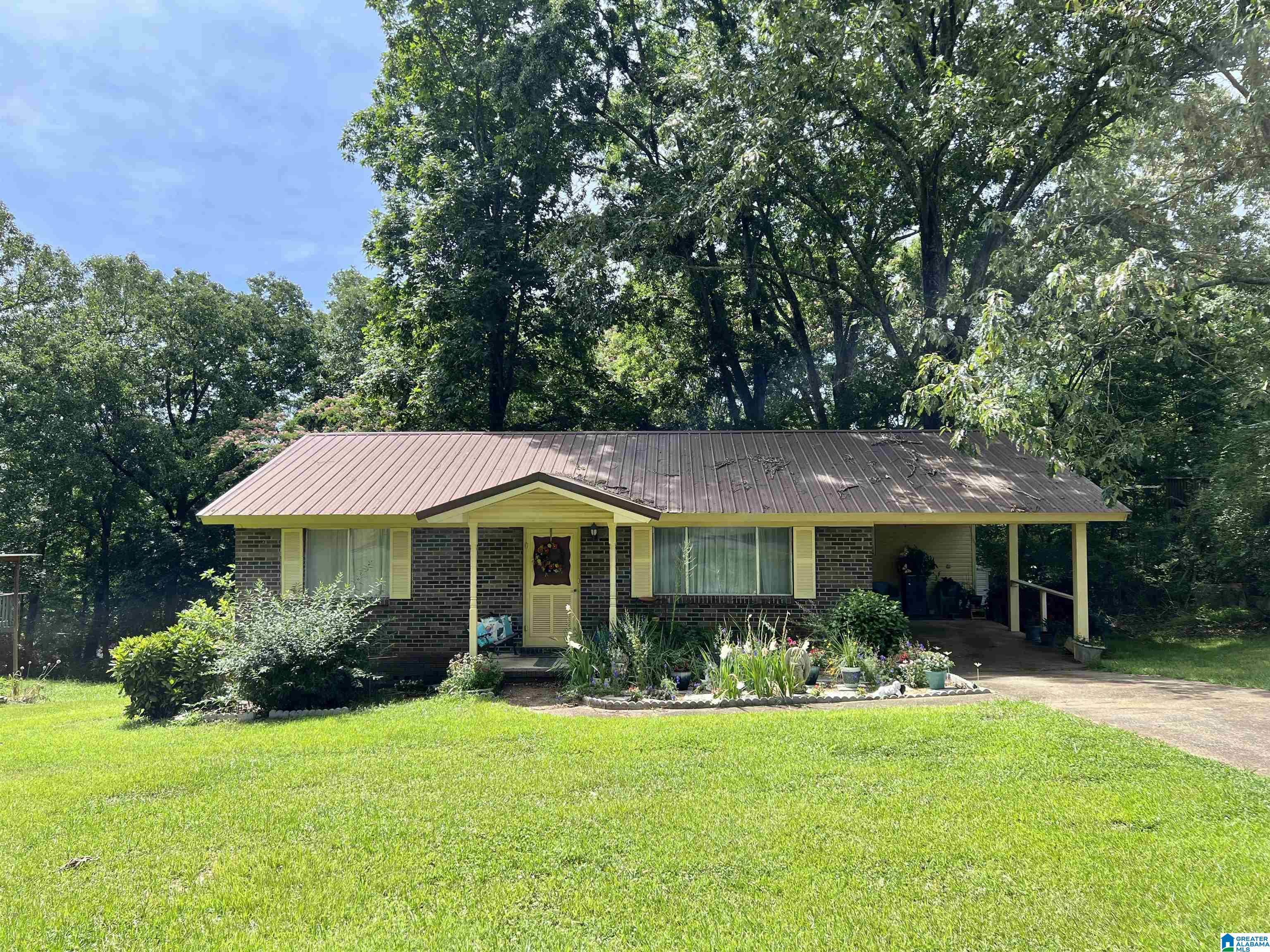 109 Forrest Drive Springville, AL 35146 - Photo 4 of 39