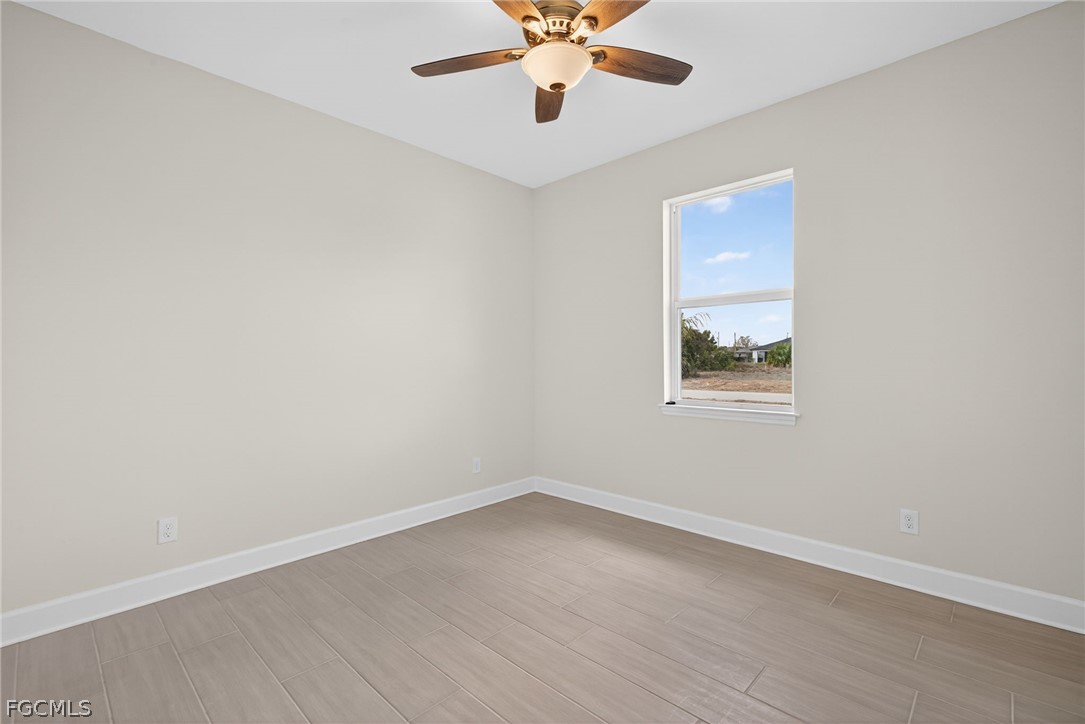 133 Southwest 9th Place Cape Coral, FL 33991 - Photo 27 of 33