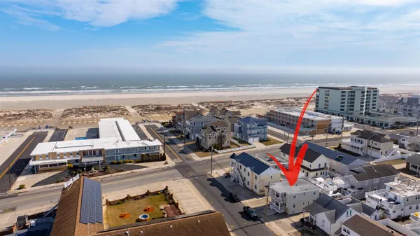 $750,000 | 318 East Hollywood Avenue, Unit 1, Wildwood Crest, NJ 08260