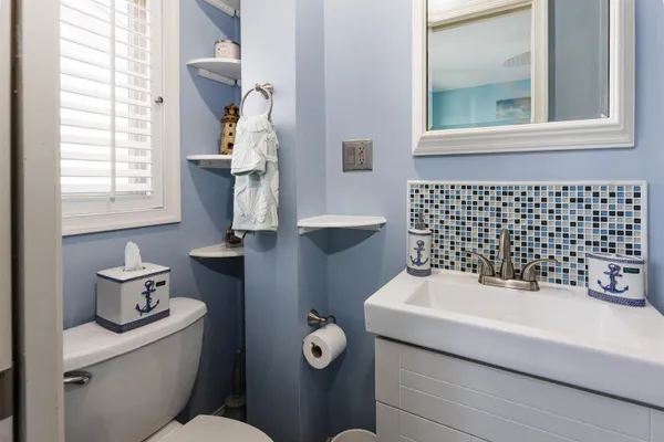 $750,000 | 318 East Hollywood Avenue, Unit 1, Wildwood Crest, NJ 08260