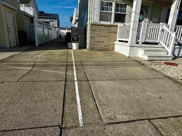 $750,000 | 318 East Hollywood Avenue, Unit 1, Wildwood Crest, NJ 08260