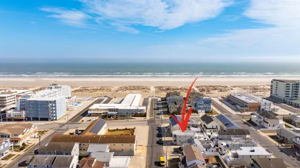 $750,000 | 318 East Hollywood Avenue, Unit 1, Wildwood Crest, NJ 08260