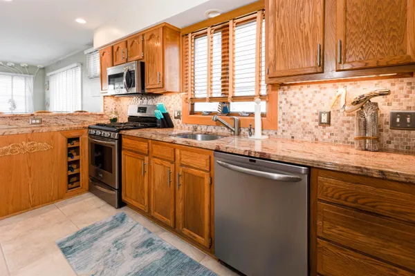$750,000 | 318 East Hollywood Avenue, Unit 1, Wildwood Crest, NJ 08260