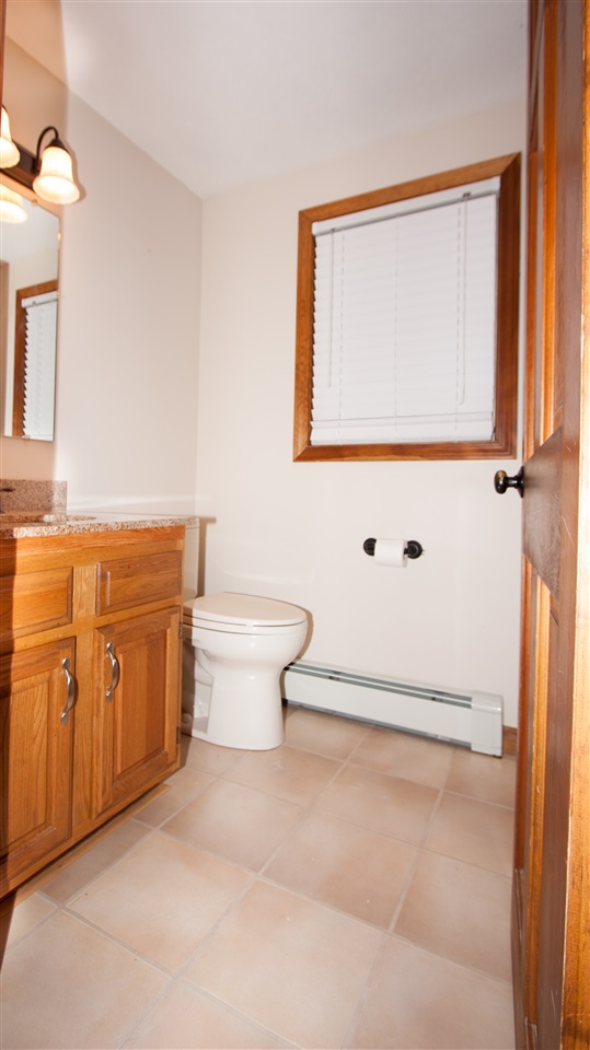 21 Geisser Road Hampstead, NH 03841 - Photo 13 of 24