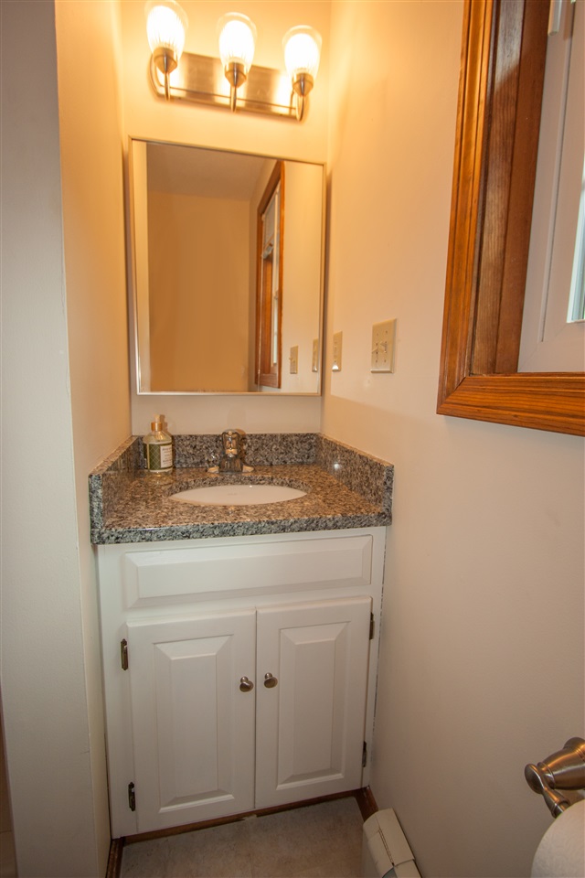 21 Geisser Road Hampstead, NH 03841 - Photo 17 of 24
