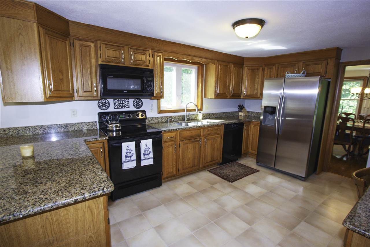 21 Geisser Road Hampstead, NH 03841 - Photo 8 of 24