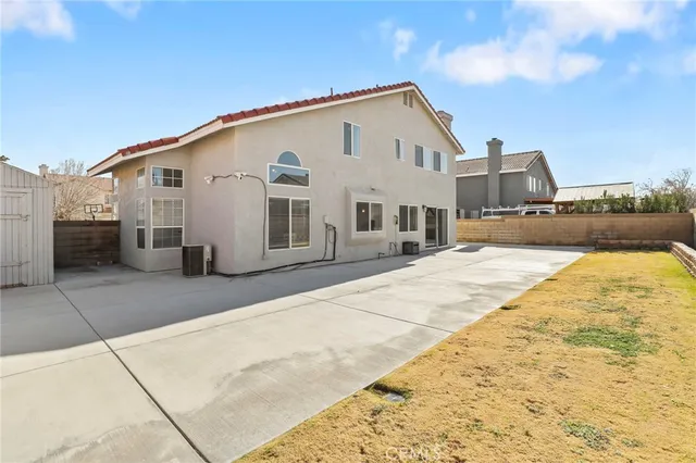 a view of a parking space