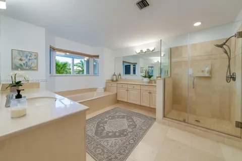 $884,500 | 8523 Southwest 139th Terrace, Palmetto Bay, FL 33158