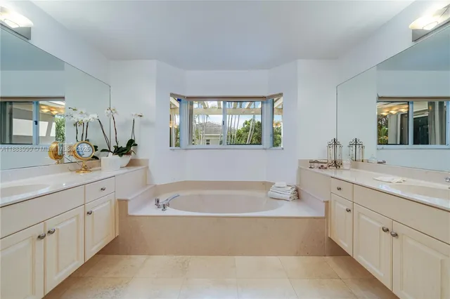 $875,000 | 8523 Southwest 139th Terrace, Palmetto Bay, FL 33158