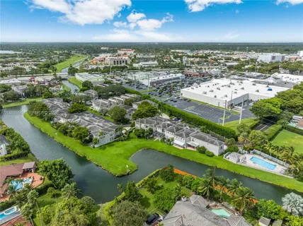 $884,500 | 8523 Southwest 139th Terrace, Palmetto Bay, FL 33158