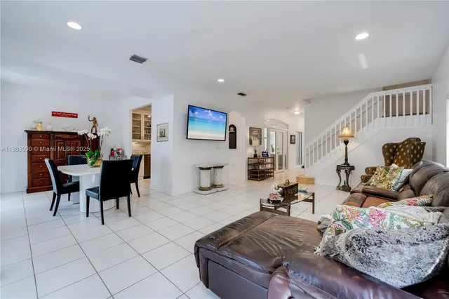 $875,000 | 8523 Southwest 139th Terrace, Palmetto Bay, FL 33158