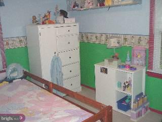 23 Tuttle Avenue Hamilton, NJ 08629 - Photo 4 of 5 Gallery Image 4