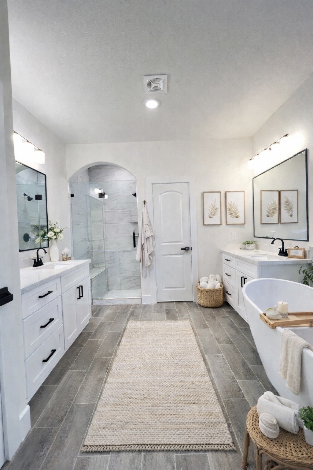 12911 Green Valley Drive Rosharon, TX 77583 - Photo 32 of 49 Luxurious master bathroom (Virtually staged)