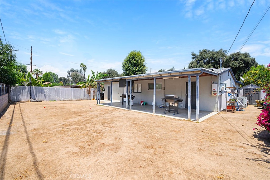 3076 Ronald Street Riverside, CA 92506 - Photo 25 of 26 front view of a house with a patio