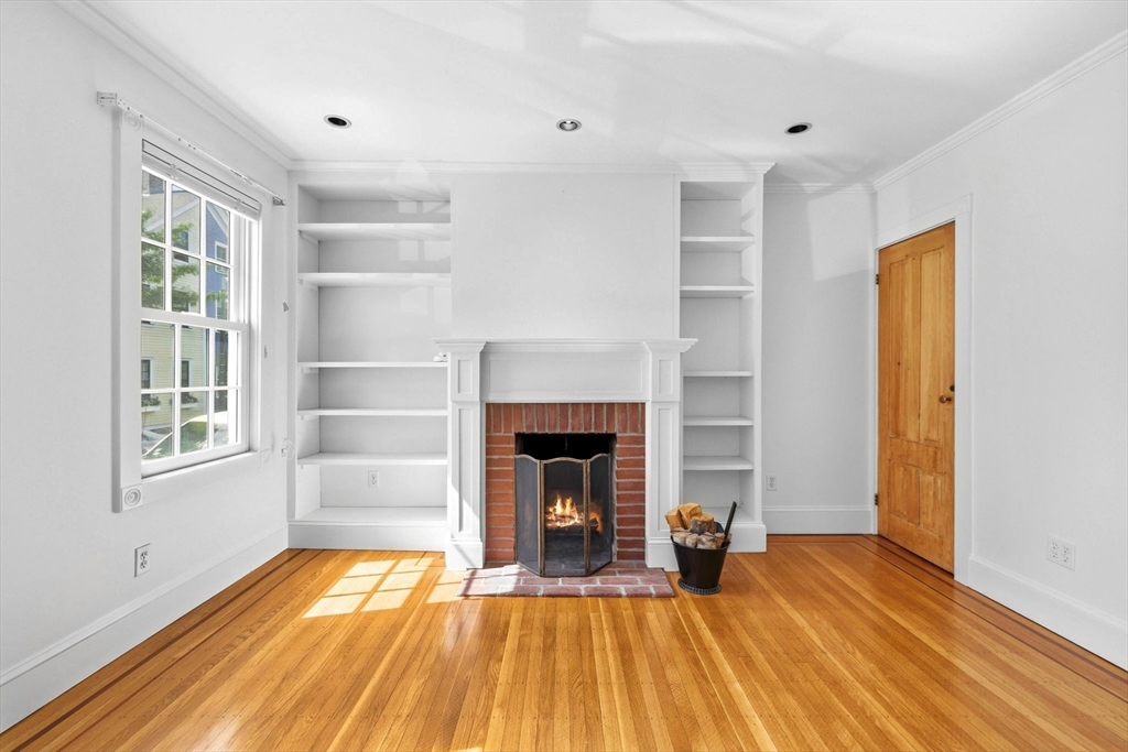 64 Pearl Street Boston, MA 02129 - Photo 5 of 29