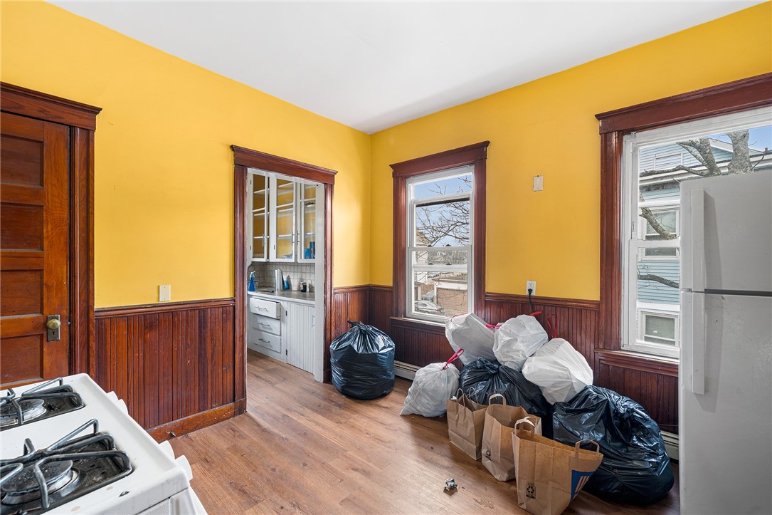 48 Kossuth Street Pawtucket, RI 02860 - Photo 17 of 44