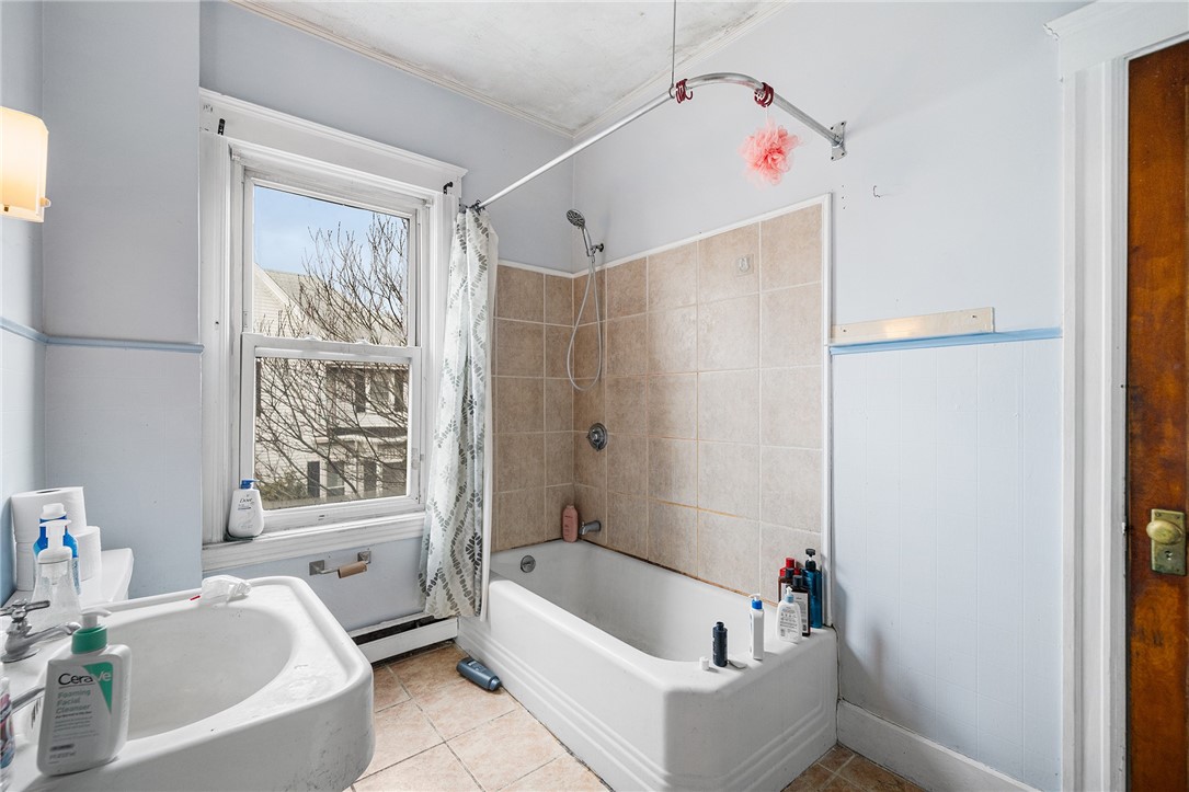 48 Kossuth Street Pawtucket, RI 02860 - Photo 22 of 44