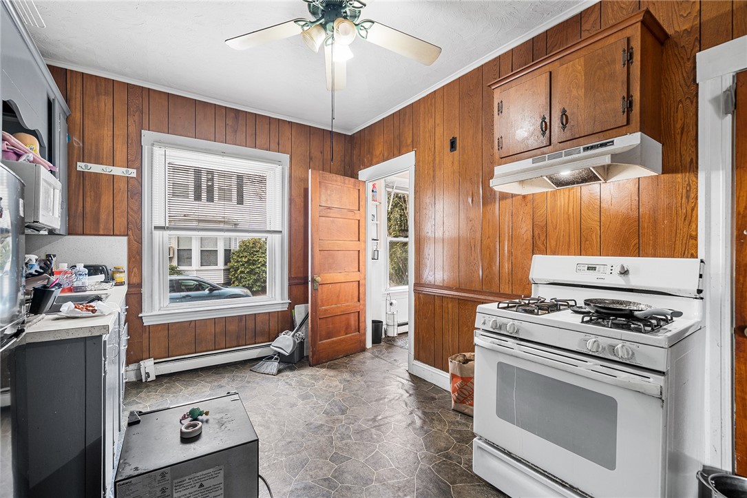 48 Kossuth Street Pawtucket, RI 02860 - Photo 6 of 44