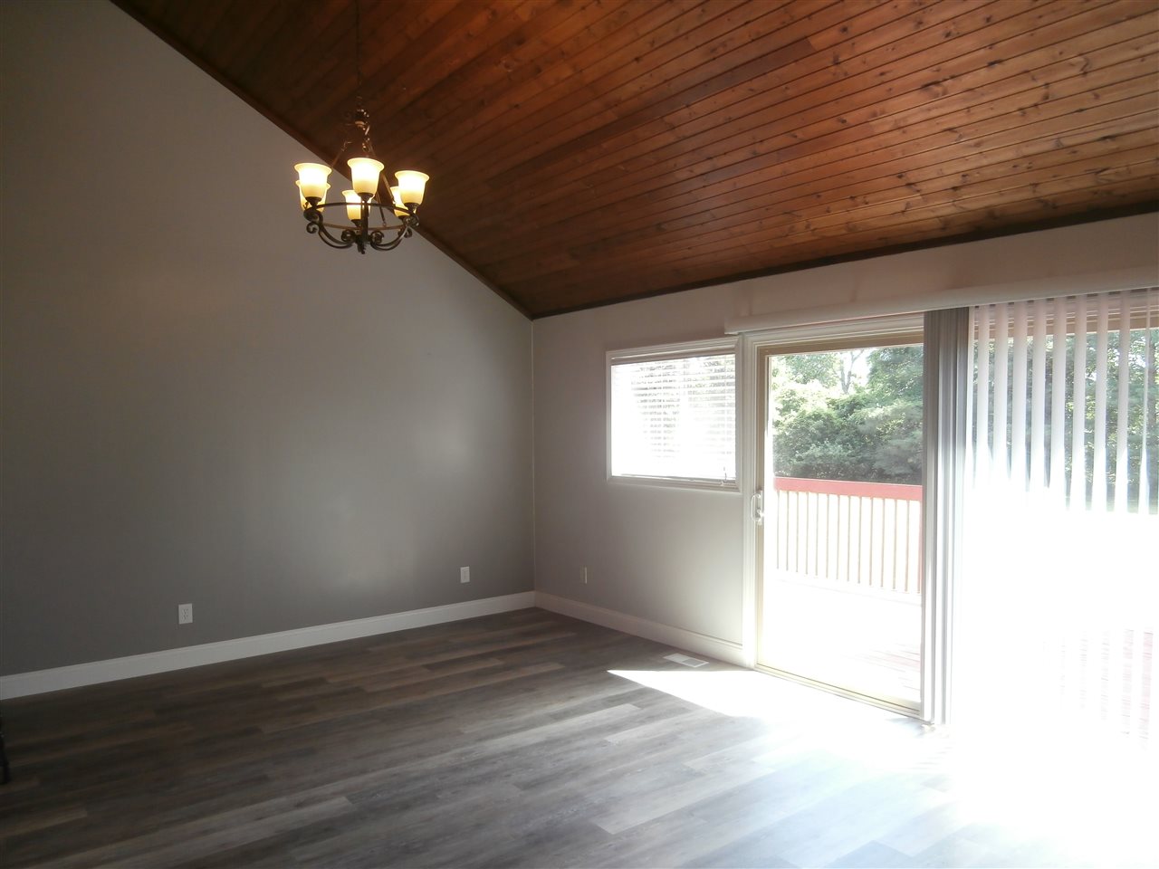 4039 Lytle Road Corunna, MI 48817 - Photo 7 of 28 31327519-6.JPG